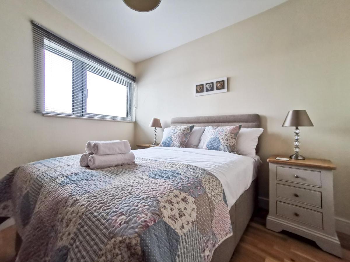 2 Bedroom City Centre Apartment With Free Parking Cardiff Exteriér fotografie
